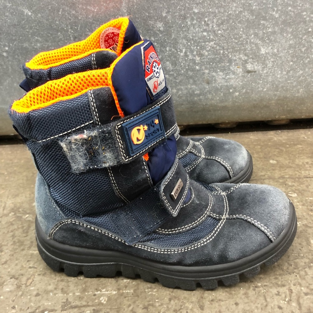 Maturing Rainstep Boys Boots Size 32